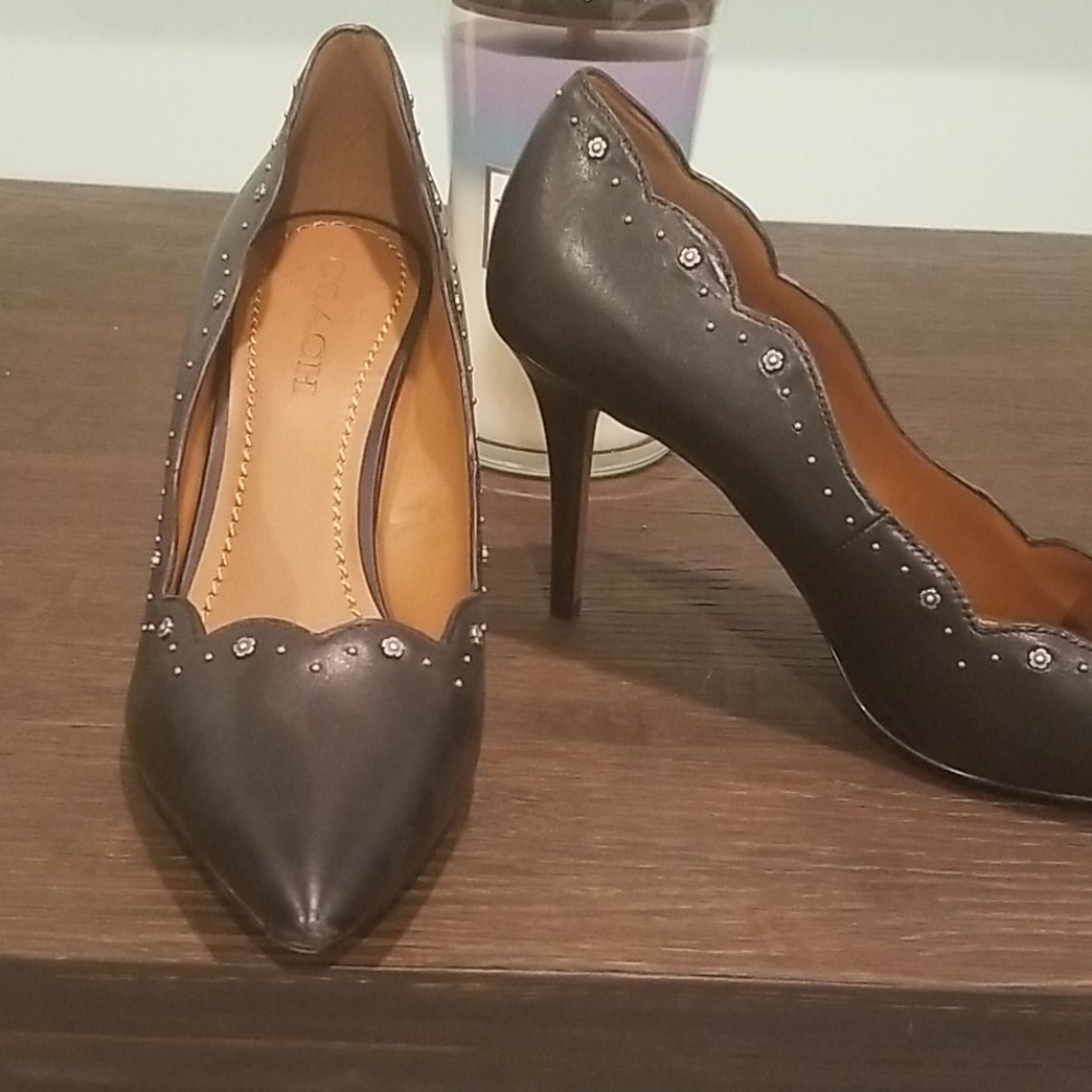 Coach Waverly Pump - never worn